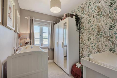 7 Bletchley Way, Horsforth, Leeds, LS18 4FZ