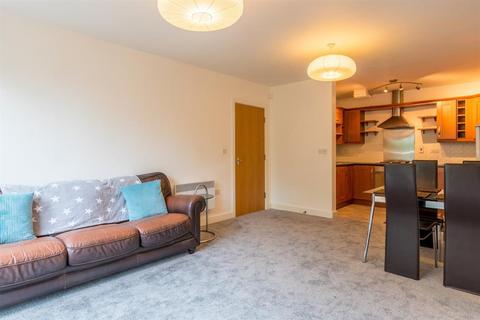 24 Brodwell Grange, Leeds, LS18 4AU