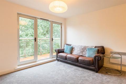 24 Brodwell Grange, Leeds, LS18 4AU