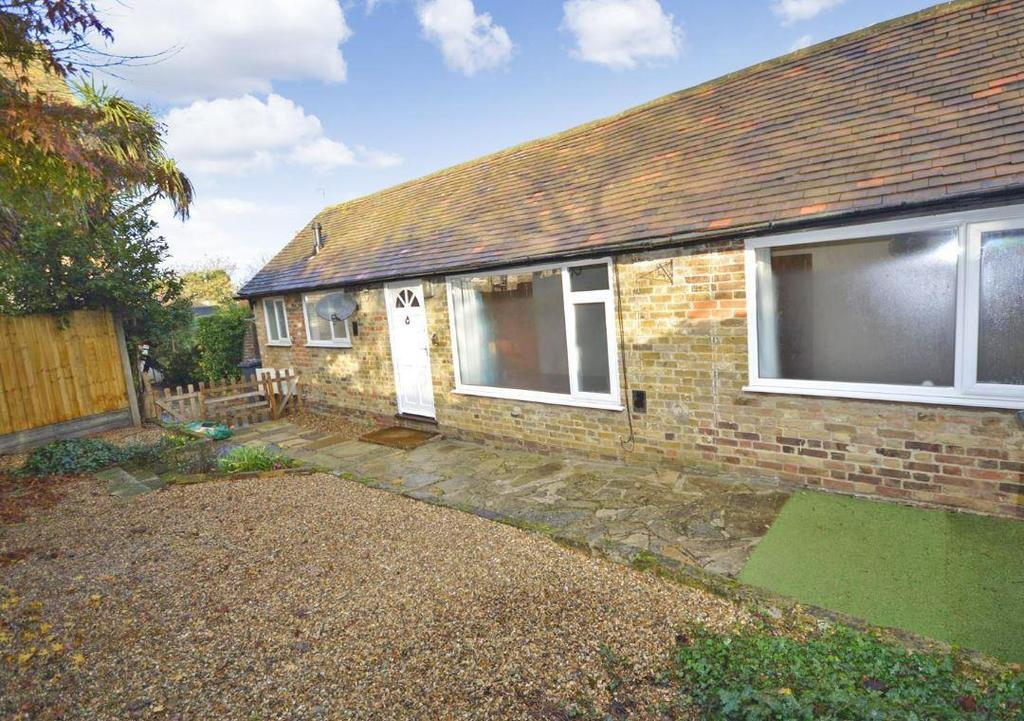 Canterbury Road, Herne Bay 1 bed detached bungalow £895 pcm (£207 pw)