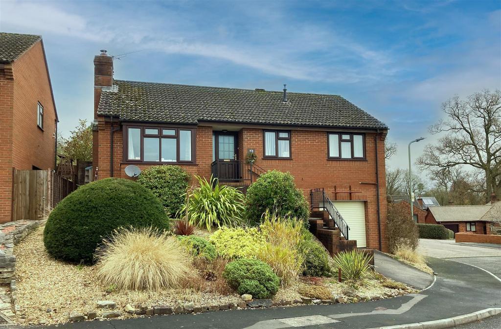 Ashley, Tiverton 3 bed bungalow for sale £410,000