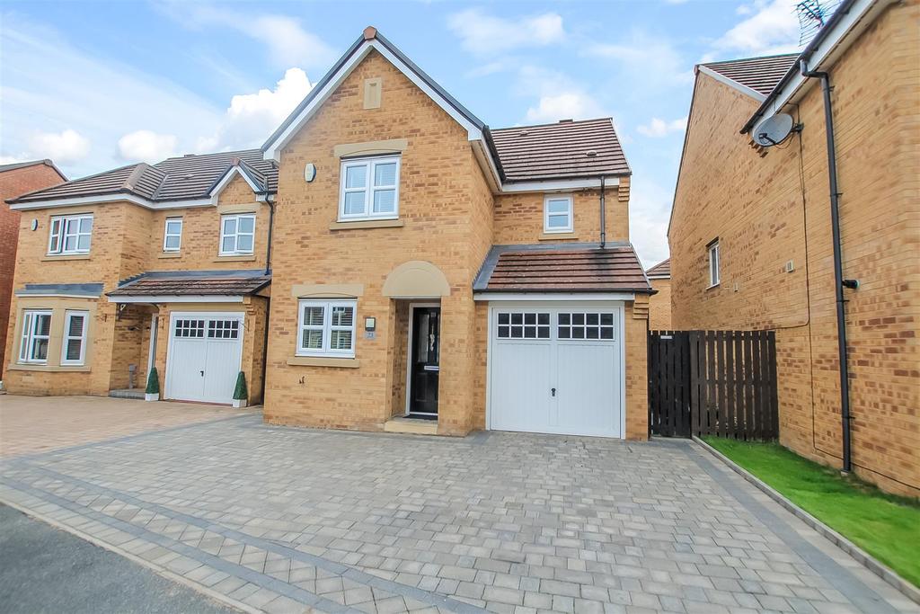 Wakenshaw Drive, Newton Aycliffe 3 bed detached house for sale £199,950
