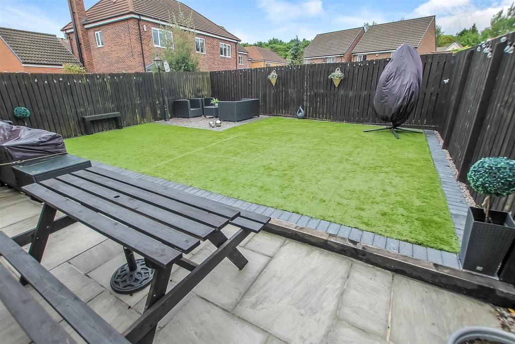 Wakenshaw Drive, Newton Aycliffe 3 bed detached house £199,950