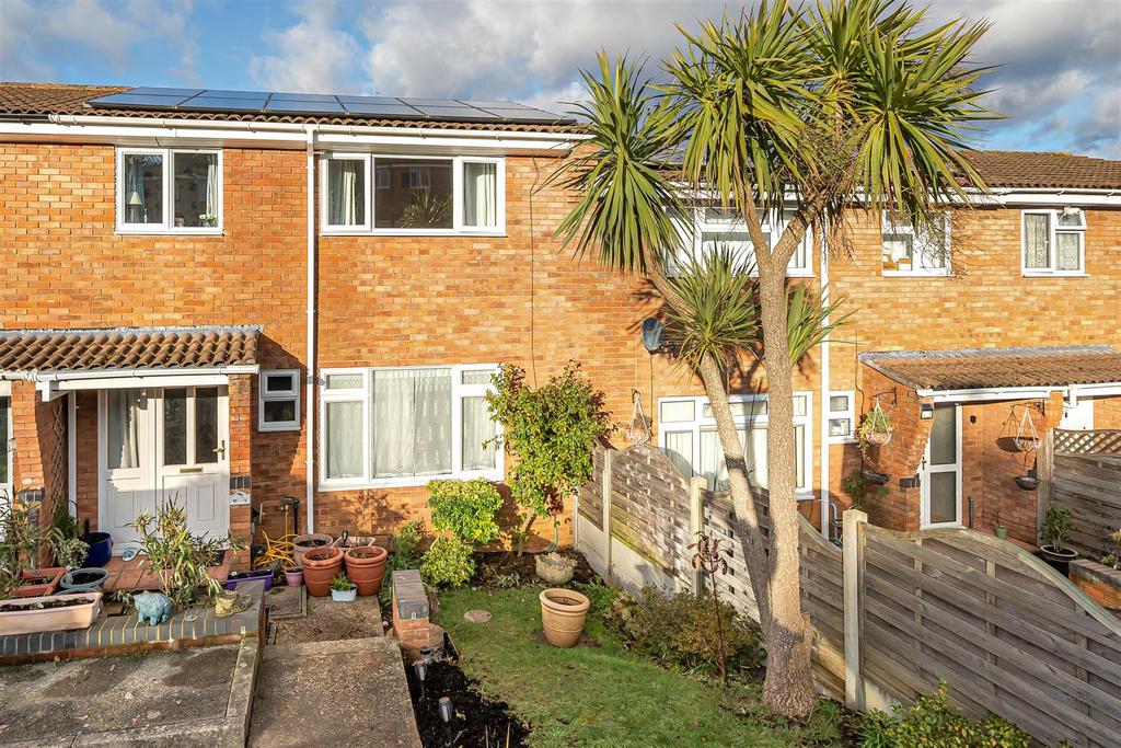 Inwood Road, Liss 3 bed terraced house for sale £300,000