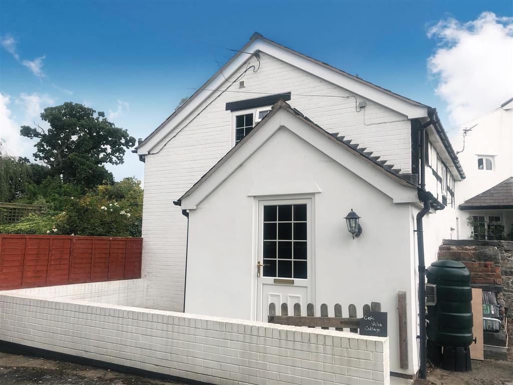 Llansantffraid 2 bed semidetached house to rent £625 pcm (£144 pw)