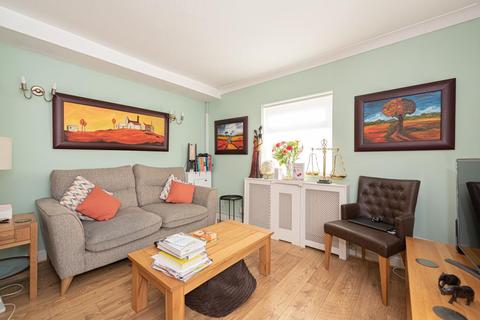 5 Providence Place, Epsom, KT17 4BB