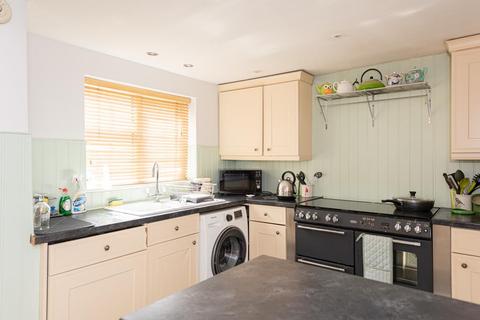 5 Providence Place, Epsom, KT17 4BB