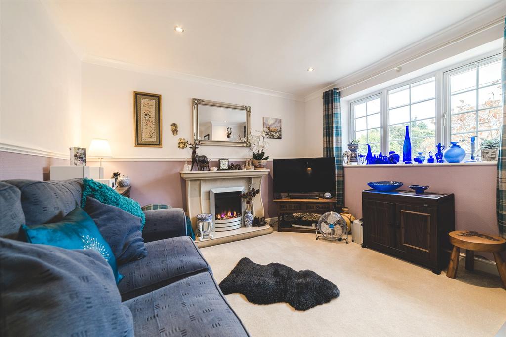 Colemans Moor Road, Woodley... 3 bed detached house £500,000