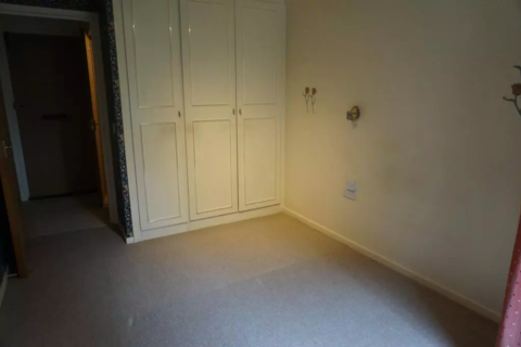 1 bedroom flat for sale - Stokes Court, Diploma Avenue, East Finchley, Greater London, N2 8NX