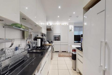 3 bedroom apartment for sale, Beverly House, 133 Park Road, London, NW8