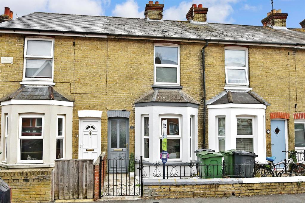 Tennyson Road, Cowes, Isle of Wight 2 bed terraced house for sale £