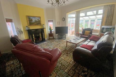 10 bedroom detached house for sale, Alum Chine
