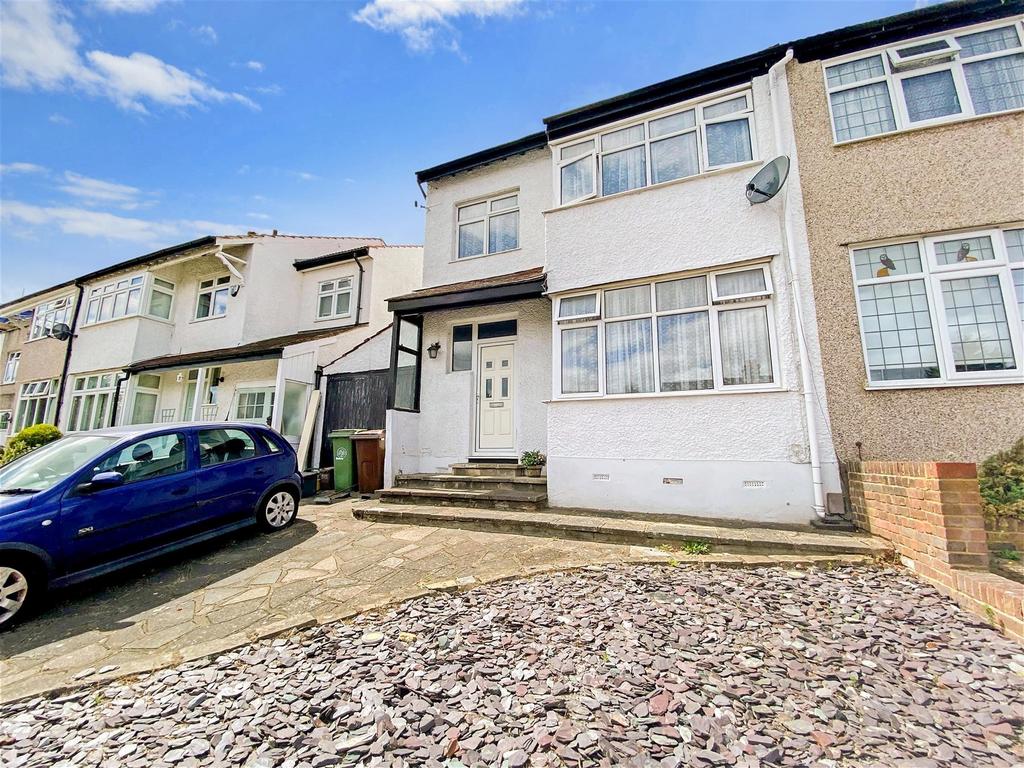 Oxford Road, Carshalton, Surrey 3 bed semidetached house for sale £