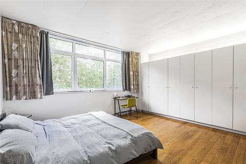2 bedroom apartment to rent, Martha's Buildings, London, EC1V