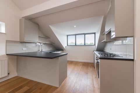 2 bedroom apartment for sale, Barry Road, East Dulwich, SE22