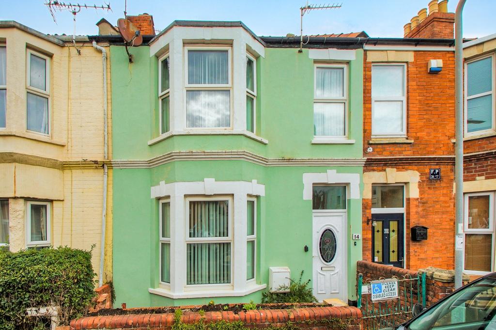 Summerville Terrace, BurnhamonSea... 3 bed terraced house £239,950