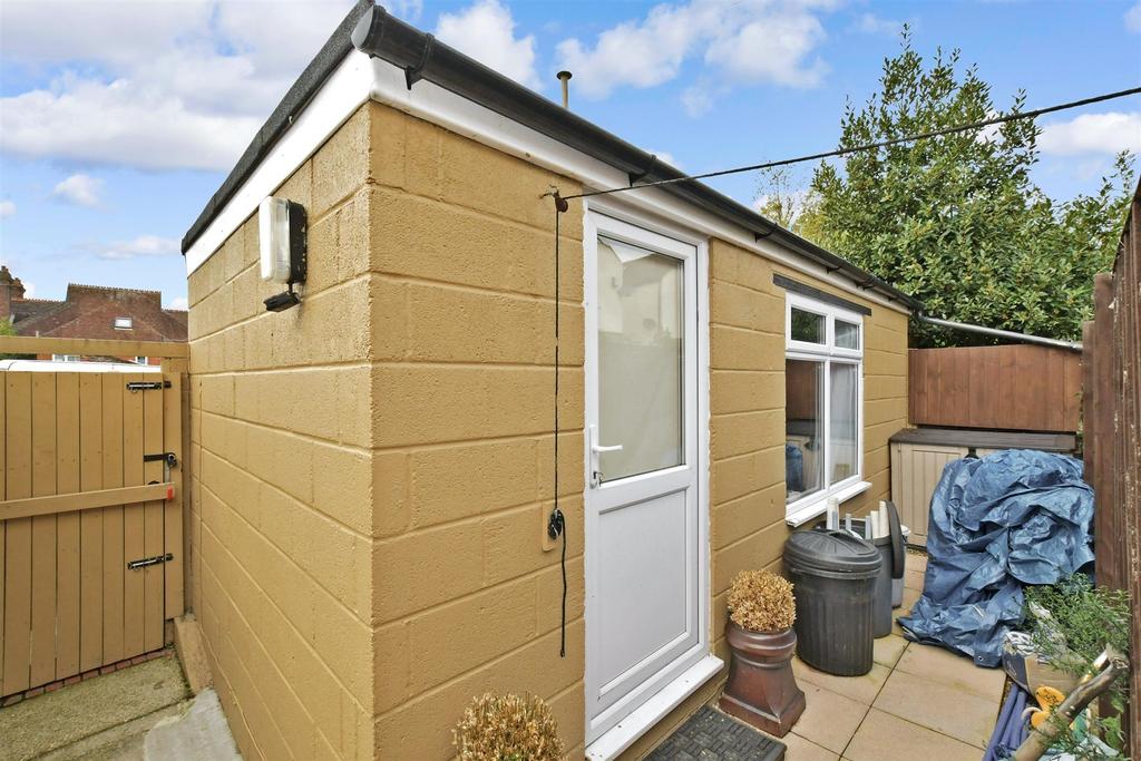 Workshop/Outbuildings