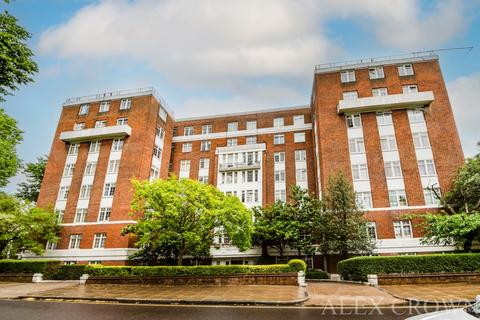 Studio to rent, Langford Court, 22 Abbey Road, St Johns Wood