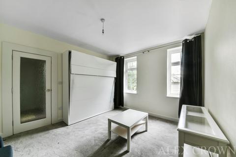 Studio to rent, Langford Court, 22 Abbey Road, St Johns Wood