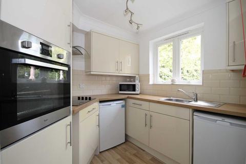 2 bedroom apartment for sale - Epsom Road, Epsom