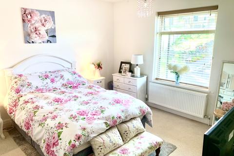 47 Coronation Road, Stocksbridge, Sheffield, S36 1AX