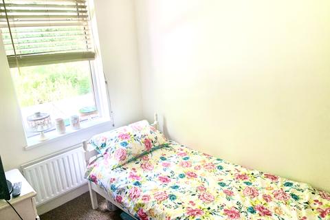 47 Coronation Road, Stocksbridge, Sheffield, S36 1AX