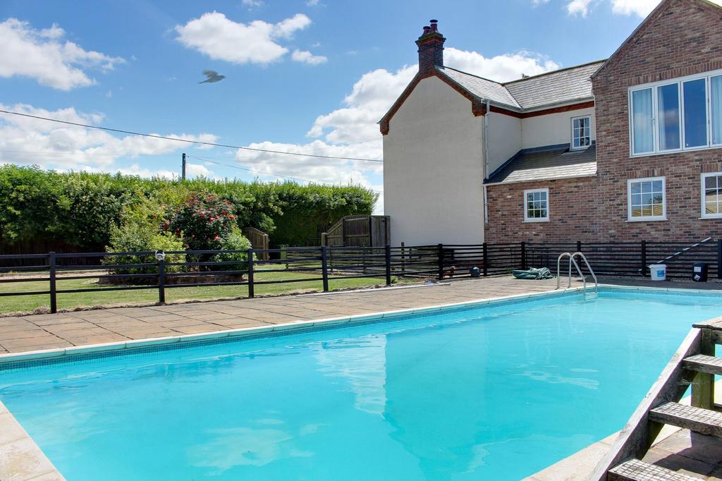 Outdoor Swimming Pool