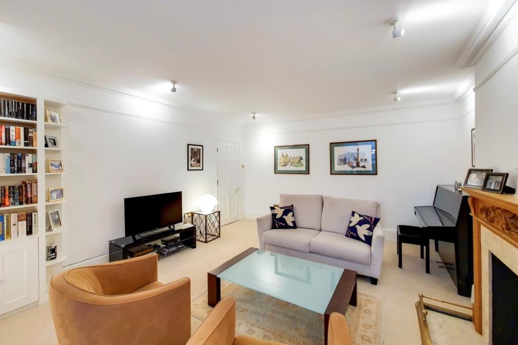 Well Walk, London, NW3 2 bed £1,595,000