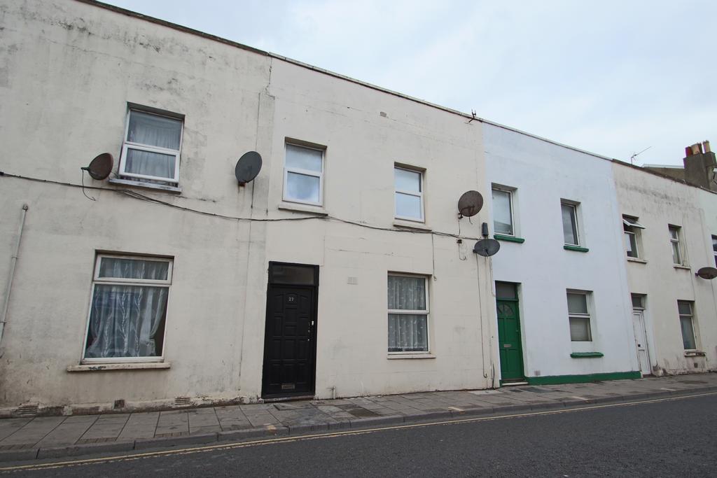1 bed flat