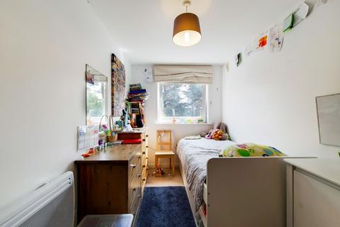 38 Wooldridge Close, Feltham, TW14 8BF