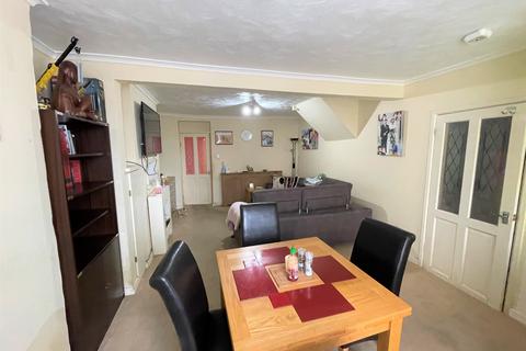 34 Azes Lane, Barnstaple, EX32 8BQ