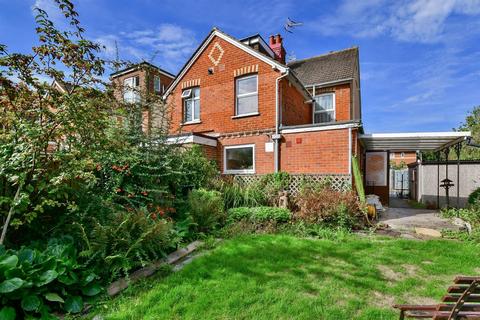 25 Myrtle Road, Dorking, RH4 1DQ
