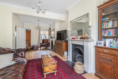 16 Hatchard Road, London, N19 4NH