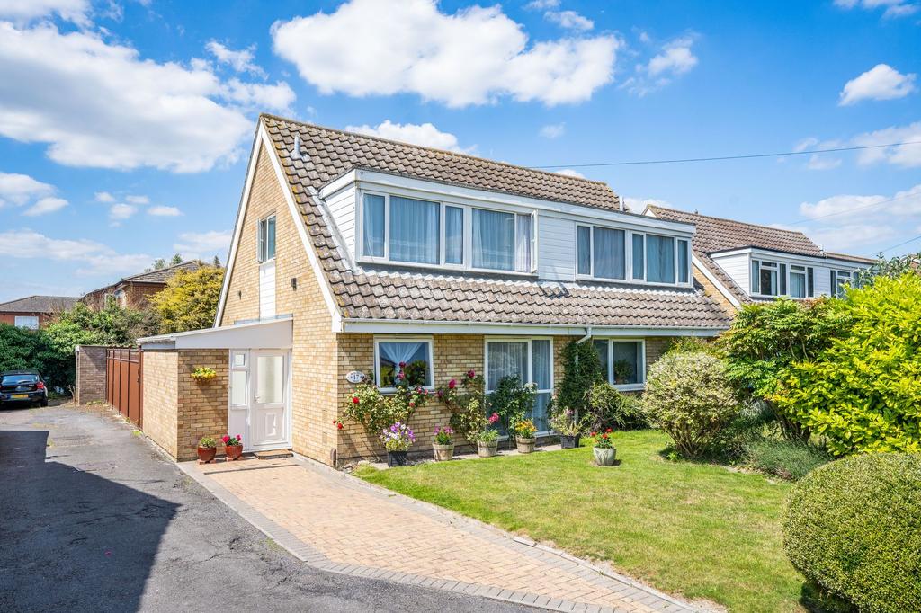 Wolsey Way Cambridge Cb1 3 Bed Semi Detached House £450 000