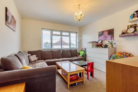 10 Edenvale Close, Mitcham, CR4 2DS