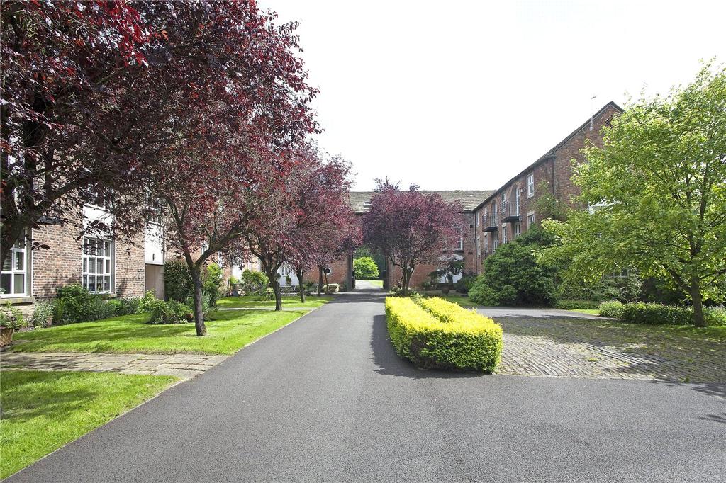 Mews Courtyard