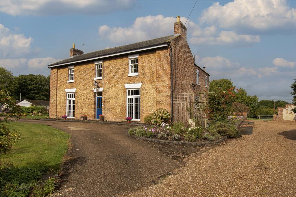 Muckton, Louth, Lincolnshire, LN11 Equestrian property for sale £900,000