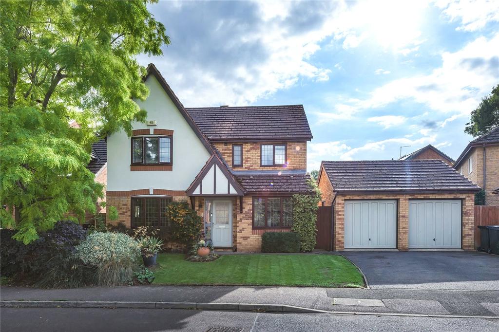 St. Christophers Drive, Oundle, Peterborough, PE8 4 bed detached house for sale £495,000