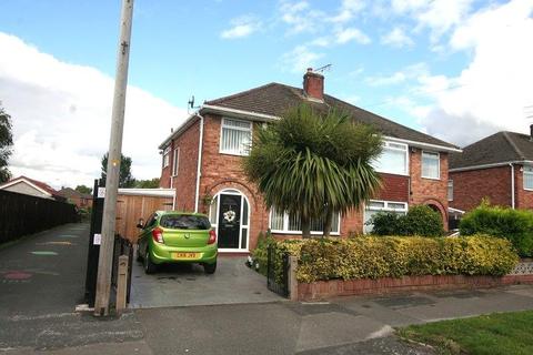 3 bedroom semi-detached house for sale - Elm Grove, Whitby, Ellesmere Port, Cheshire. CH66