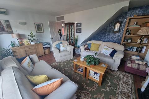 8 Fallow Walk, Northampton, NN2 8DE