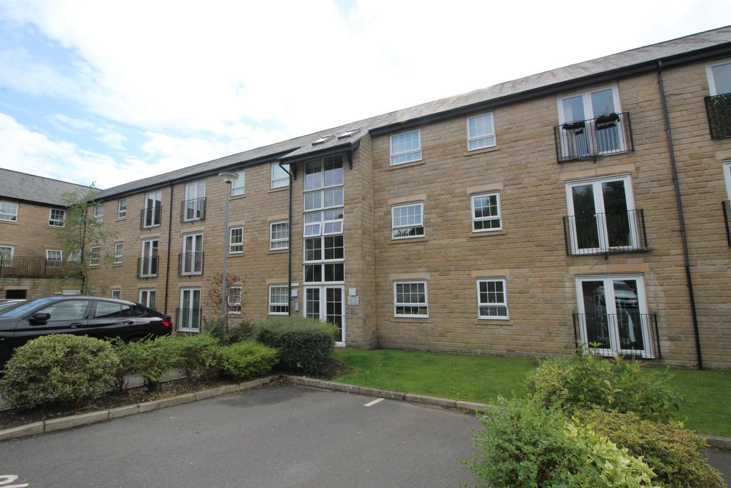 Clough Gardens, Haslingden, BB4 2 bed flat for sale £130,000