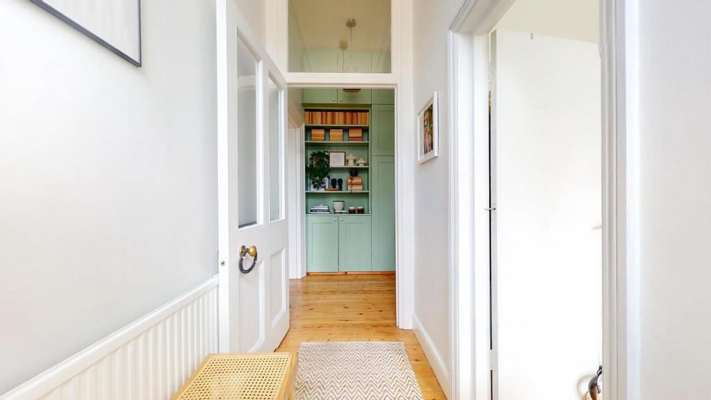 Walpole Gardens, Twickenham 2 bed flat for sale £550,000