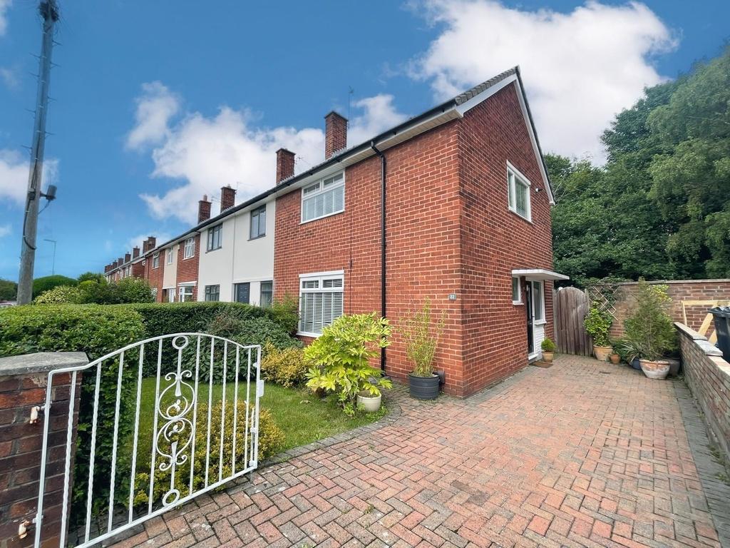 Edenhall Drive, Woolton, Liverpool 2 bed end of terrace house £185,000