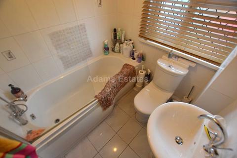 1 bedroom in a house share to rent, Barnsdale Road, Reading