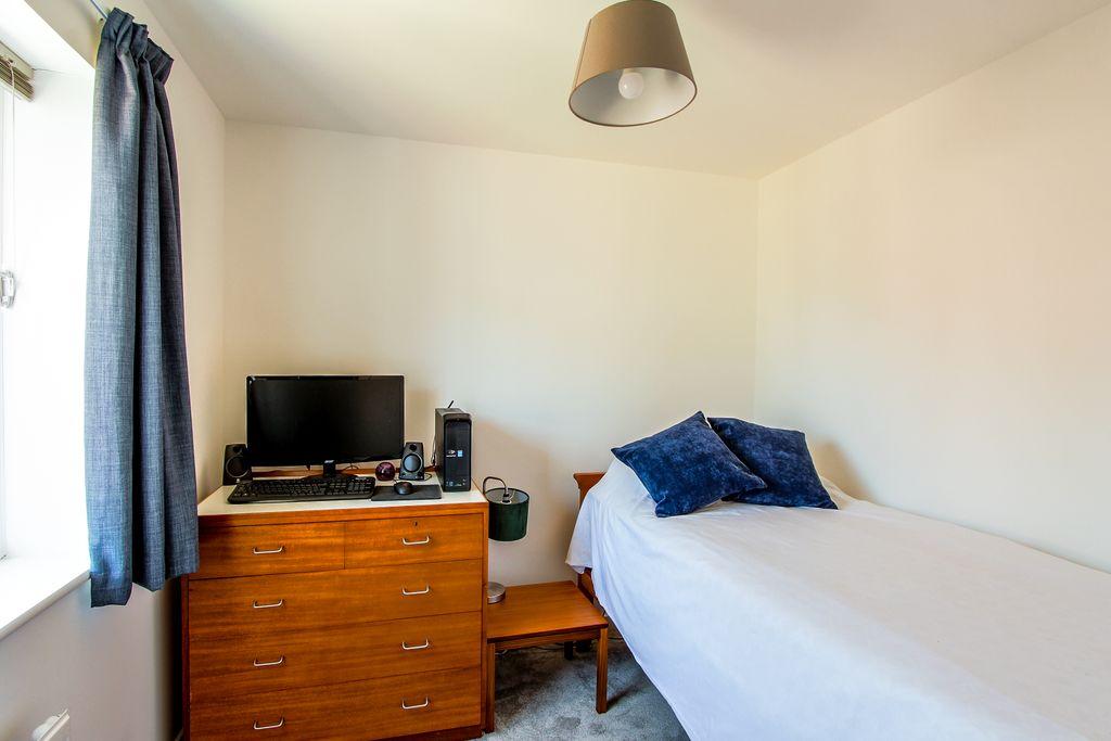 Bedroom 3 (Single)