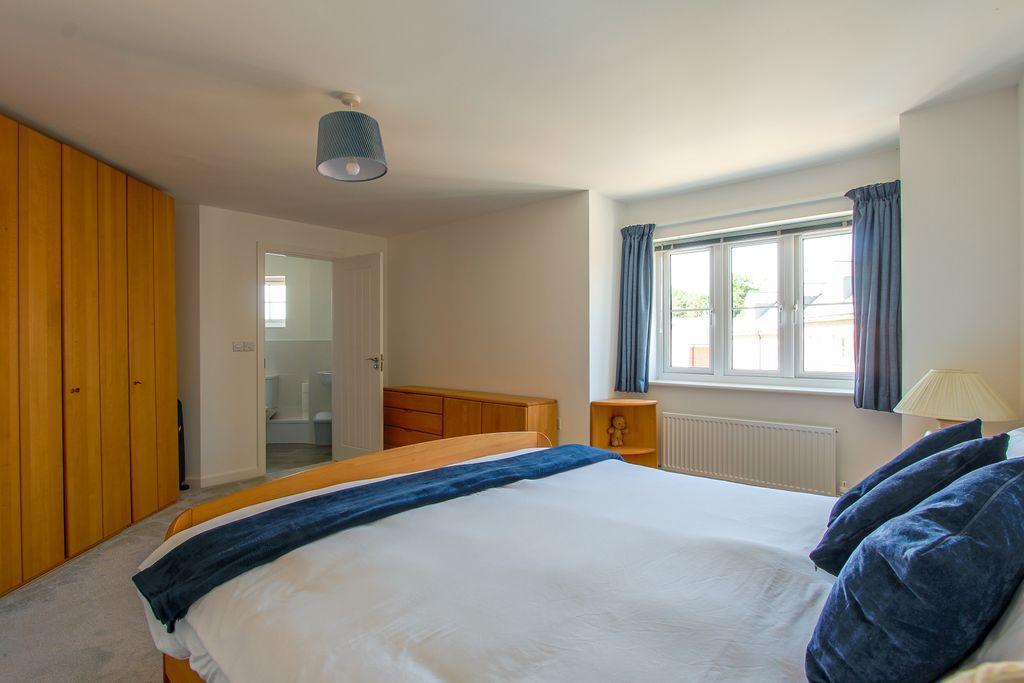 Bedroom 1 (Double with Ensuite)