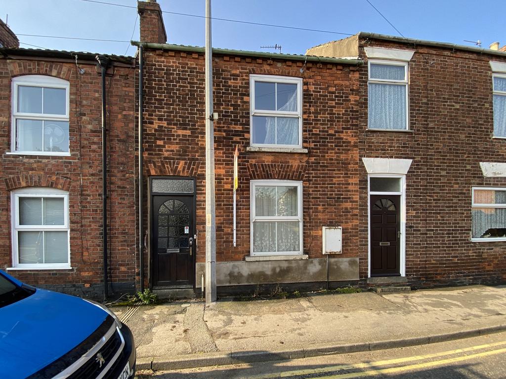 Willingham Road, Lincolnshire, LN8 2 bed terraced house £19,000