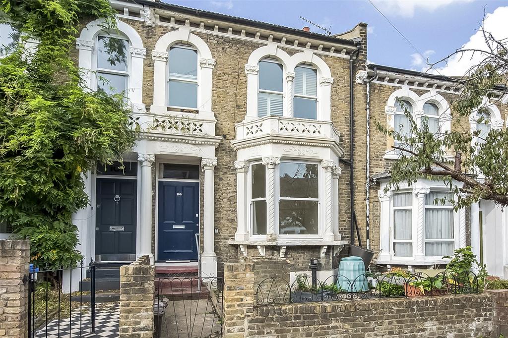 Crofton Road, Camberwell, SE5 1 bed apartment £450,000