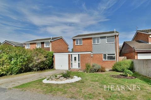 3 bedroom detached house for sale - Runnymede Avenue, Bearwood, BH11 9SQ