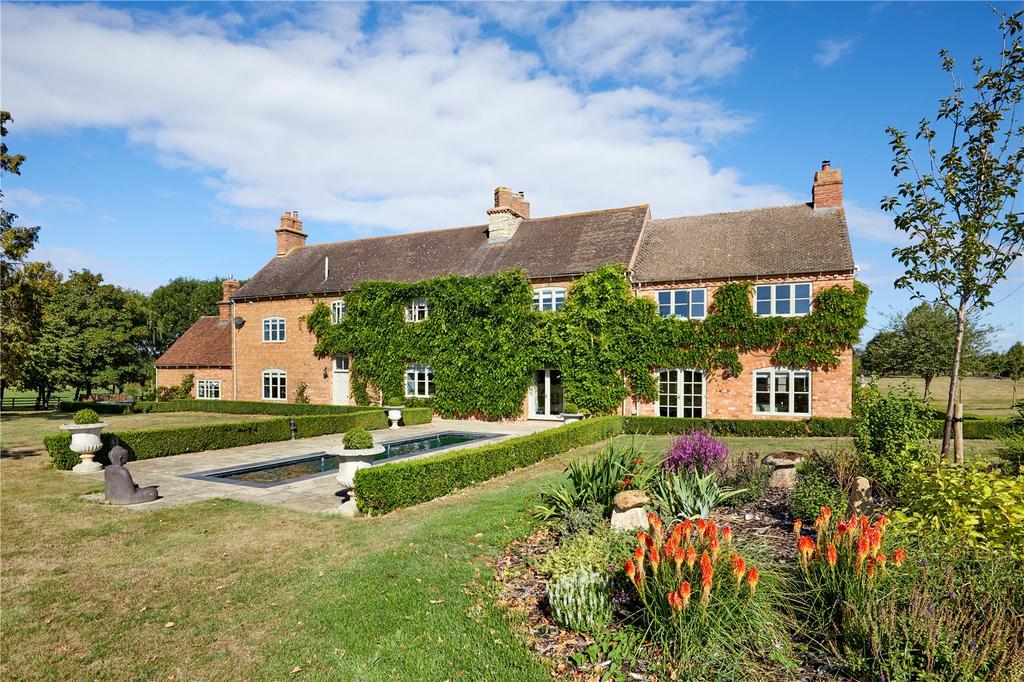 BidfordOnAvon, Alcester, Warwickshire, B50 9 bed equestrian property